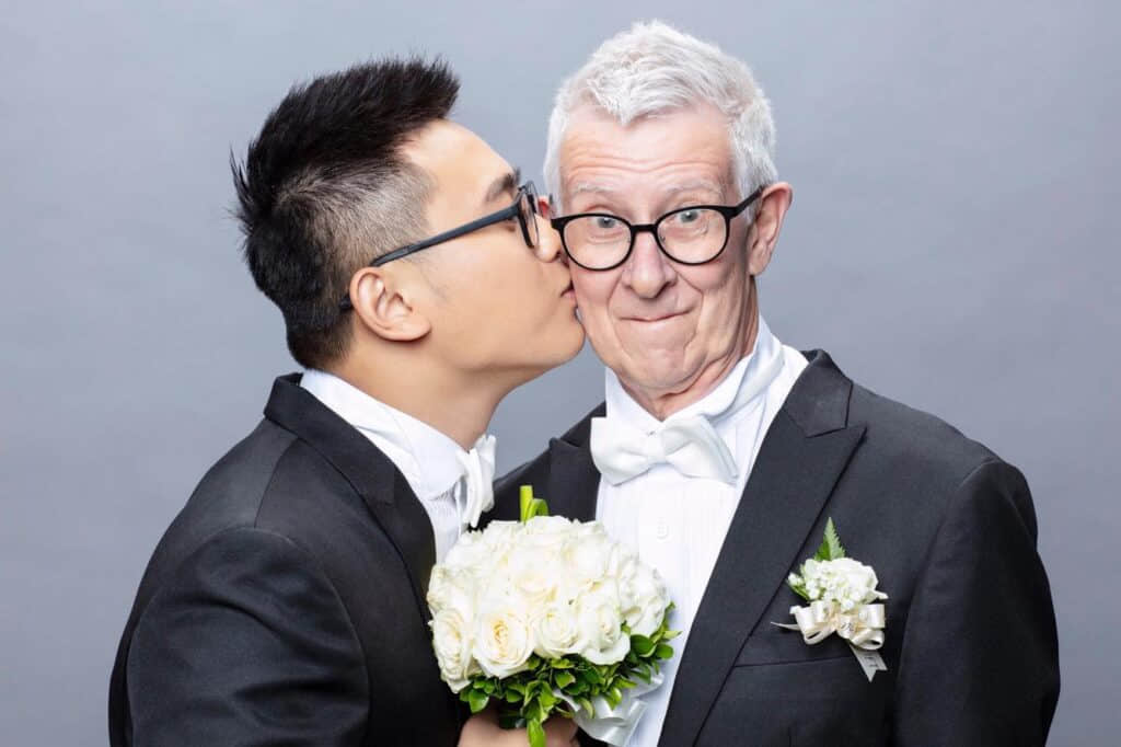 24岁男同志苗栗学子将与75岁英国绅士于苗栗结婚!「我怕我找不到这么好的人了!」 -2 24岁男同志苗栗学子将与75岁英国绅士于苗栗结婚!「我怕我找不到这么好的人了!」-NICEGAY