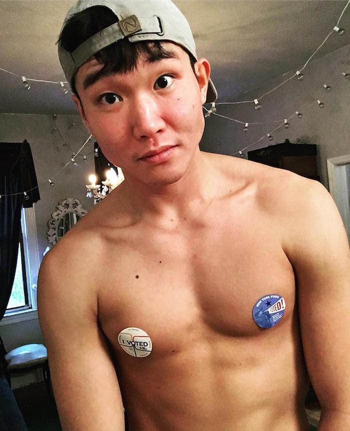 亚裔喜剧演员批评同志圈「拒亚」歧视:他们就是想找大屌、阳刚、肌肉男 -1 亚裔喜剧演员批评同志圈「拒亚」歧视:他们就是想找大屌、阳刚、肌肉男-NICEGAY