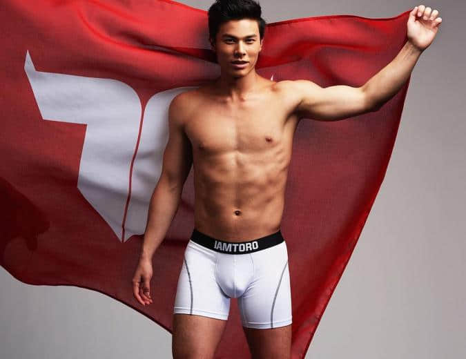 《疯狂亚洲富豪》作者制作影集由亚裔鲜肉主演,聚焦于华裔家庭-NICEGAY