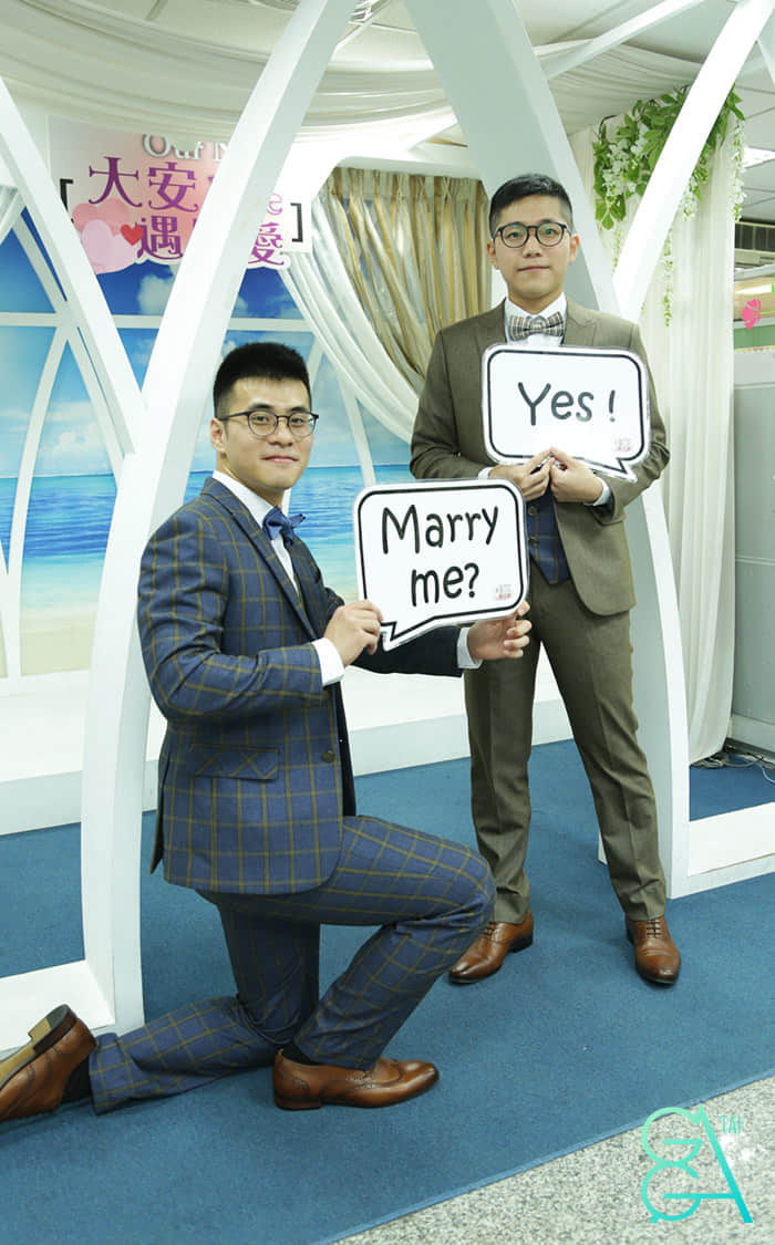 男同志IG网红9V跟史提爱情长跑五年后终于结婚 「身分证上的配偶是他的名字好兴奋!」-NICEGAY