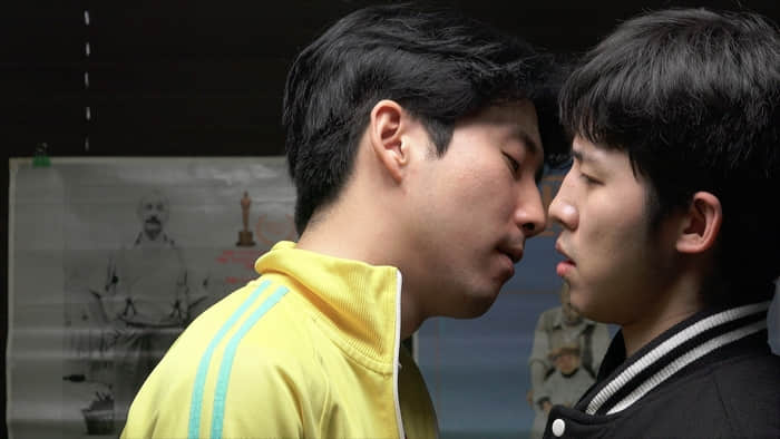 《Gay无所不在》影评:戏嚯凸显异性恋对同志的压迫,让同志反攻直男感受弱势困境-NICEGAY