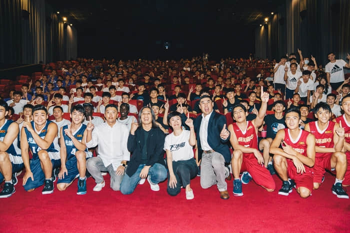 电影《下半场》篮球队兄弟情让观众被秒圈粉　鲜肉演员幕前幕后帅照在这里！-NICEGAY