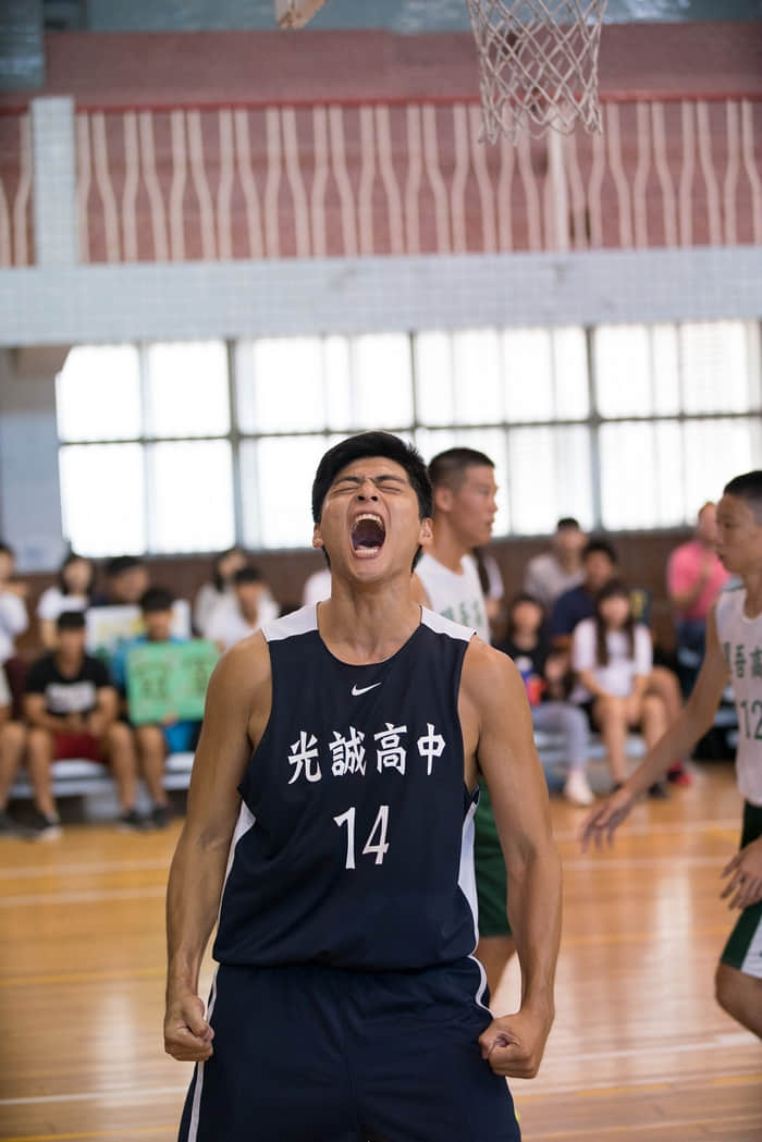 电影《下半场》篮球队兄弟情让观众被秒圈粉 鲜肉演员幕前幕后帅照在这里!-NICEGAY