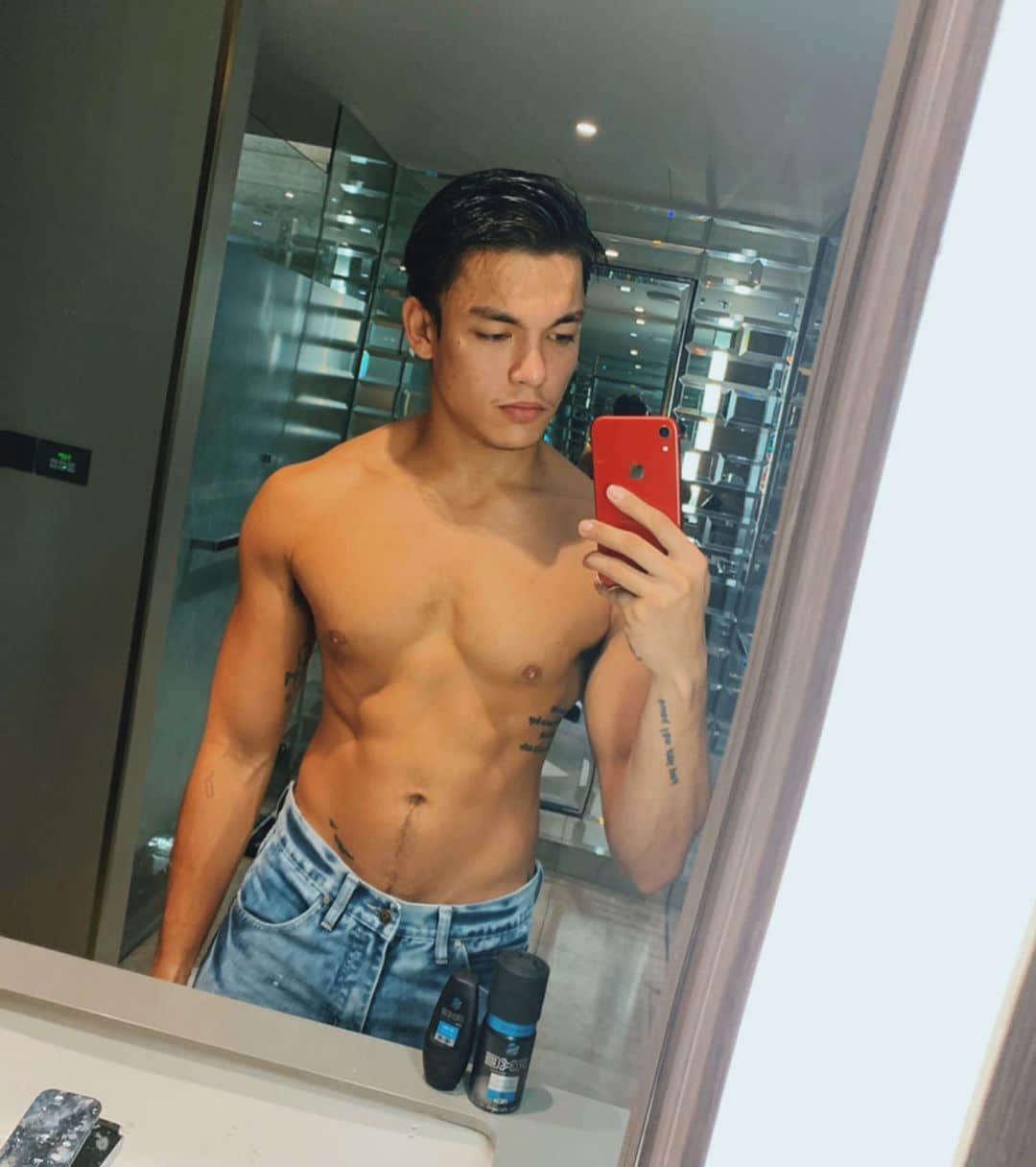 强迫双性恋男演员出柜 菲律宾健身教练公开道歉:「我对于这整件事感到后悔」-NICEGAY