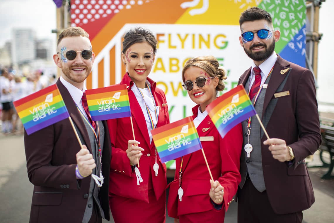 让彩虹旗飘扬在空中!维珍航空贊助曼彻斯特同志骄傲节支持LGBTQ-NICEGAY