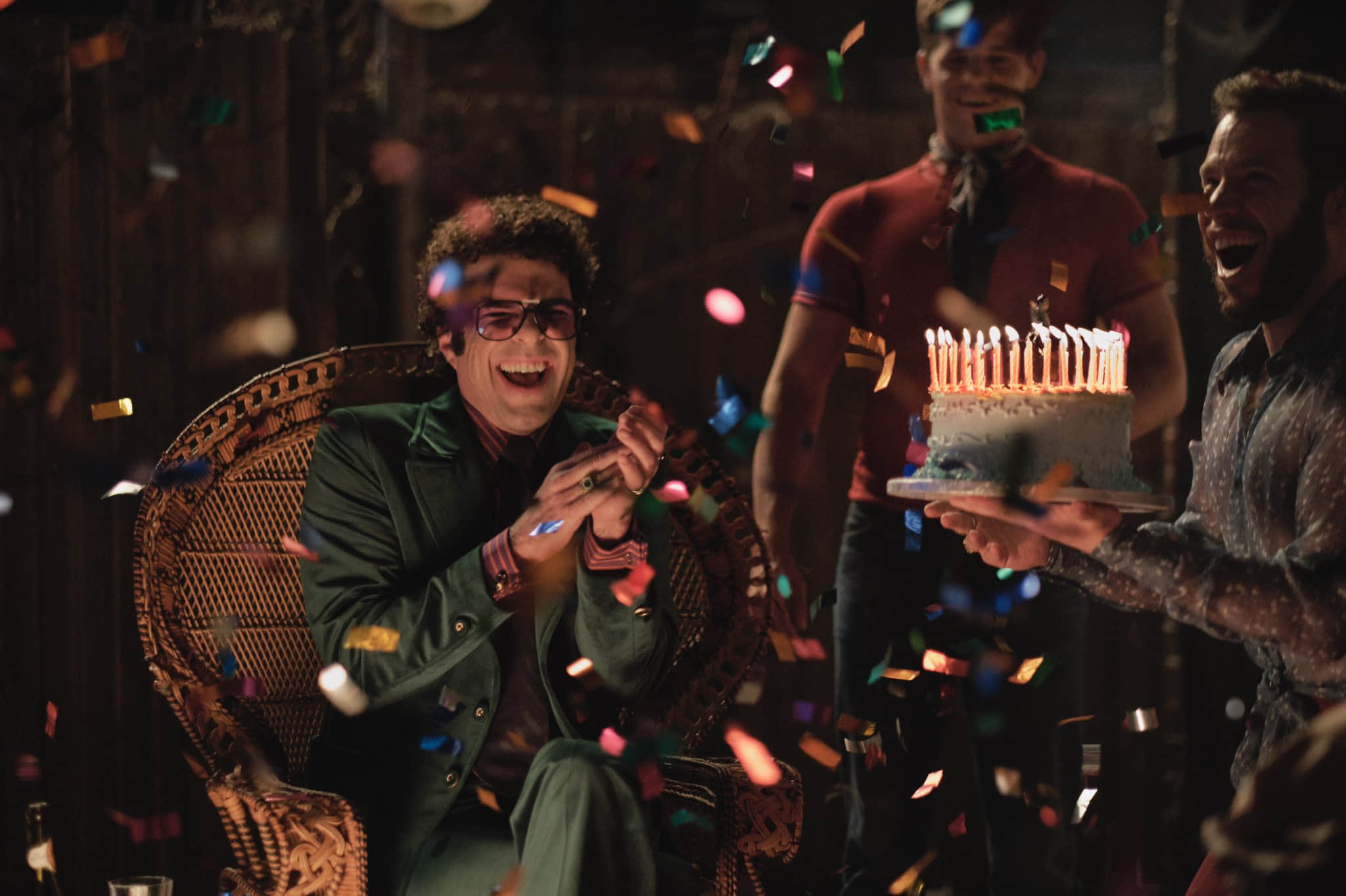 Netflix改编影集《The Boys In The Band》同志型男演员大集合 官方释出剧照粉丝狂敲碗! -3 Netflix改编影集《The Boys In The Band》同志型男演员大集合 官方释出剧照粉丝狂敲碗!-NICEGAY