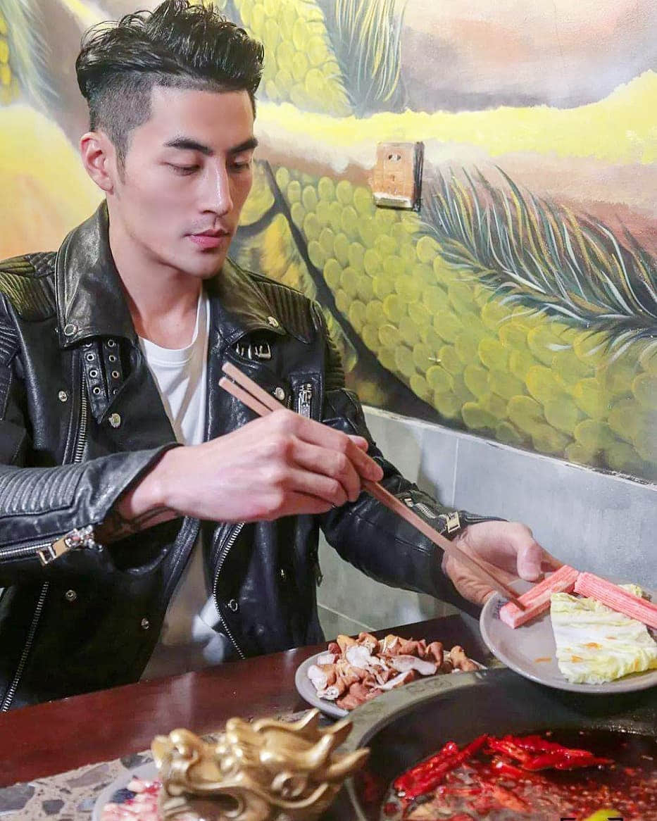 周一品肌肉|锅底加满外带回家的麻辣天菜老板:李晧 -5 周一品肌肉|锅底加满外带回家的麻辣天菜老板:李晧-NICEGAY