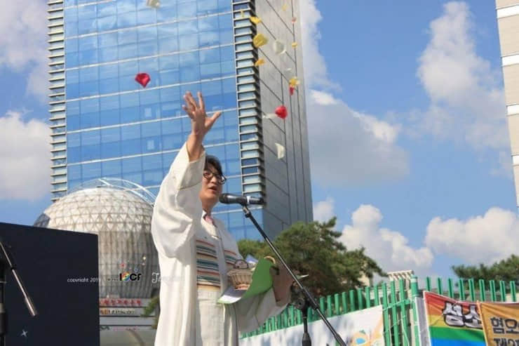 南韩基督教卫理公会牧师祝福同性恋遭停职 声援者表示:牧师只是做了他份内的工作 -1 南韩基督教卫理公会牧师祝福同性恋遭停职 声援者表示:牧师只是做了他份内的工作-NICEGAY