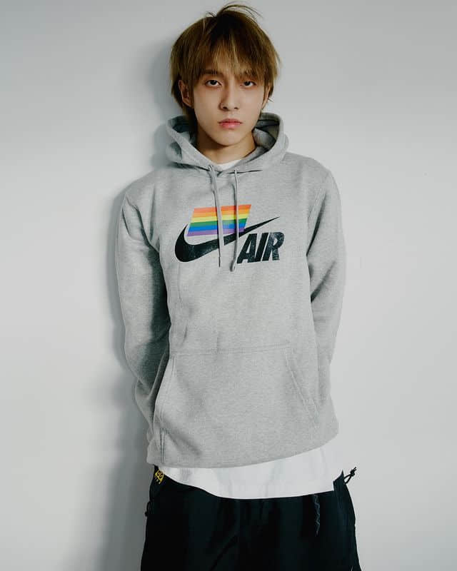 韩国首位出柜男歌手当选最Gay男偶像第10名 发文表示:请正视我的同性恋身份 -3 韩国首位出柜男歌手当选最Gay男偶像第10名 发文表示:请正视我的同性恋身份-NICEGAY