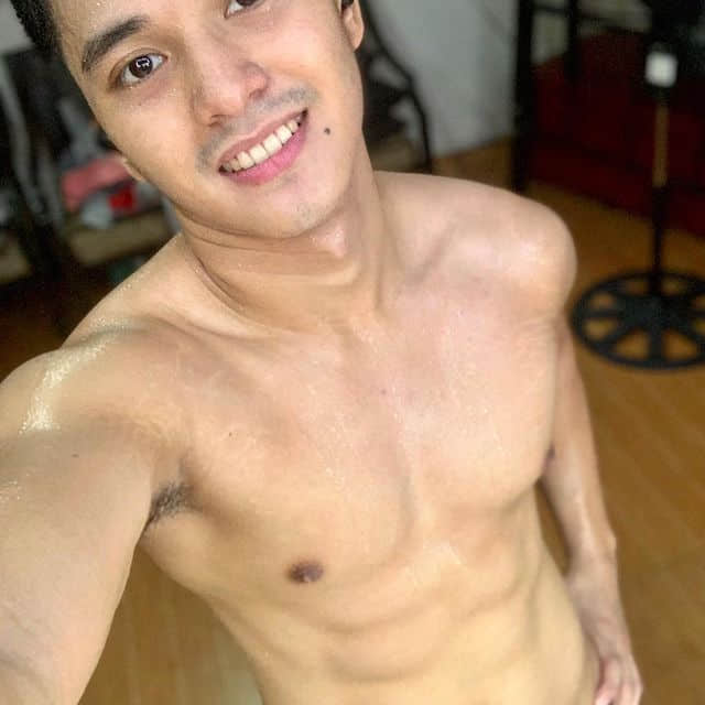 我弟的腹肌好像有点猛!邻家男孩凭嫩肉在演艺圈抬头挺兄 -3 我弟的腹肌好像有点猛!邻家男孩凭嫩肉在演艺圈抬头挺兄-NICEGAY