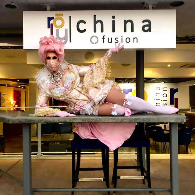 皇后驾到!中式餐厅新花招,变装皇后外送美味到你家 -4 皇后驾到!中式餐厅新花招,变装皇后外送美味到你家-NICEGAY