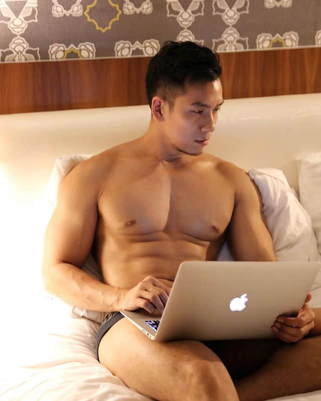 周一品肌肉|绕着地球跑的大马肌肉型男创业家:SK Low-NICEGAY