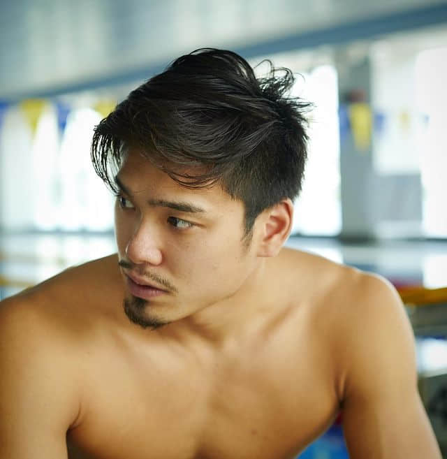 周一品肌肉|自由式游出璀璨人生的日本肌肉男大露人鱼线:中村克 Katsumi Nakamura-NICEGAY