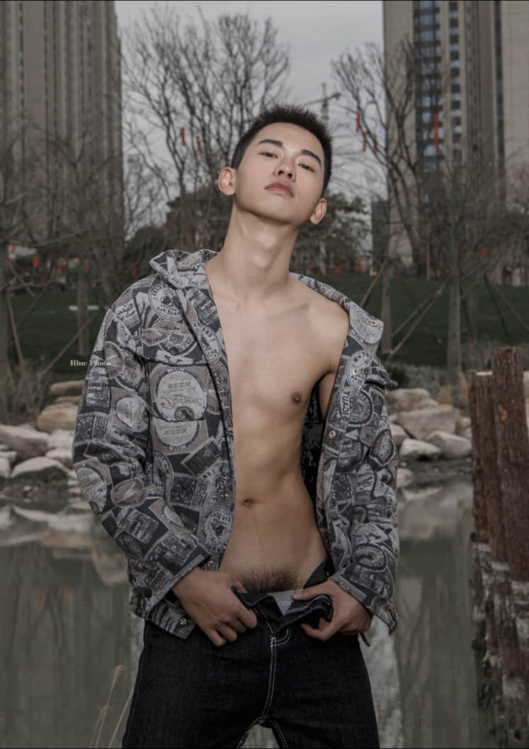 Blue Photo no.18 | Nimo (ebook + cum video)-NICEGAY