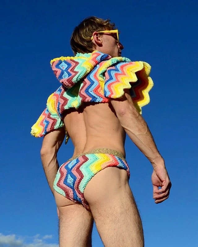 怪诞时尚变装秀!追踪IG给你超狂派对造型灵感-NICEGAY