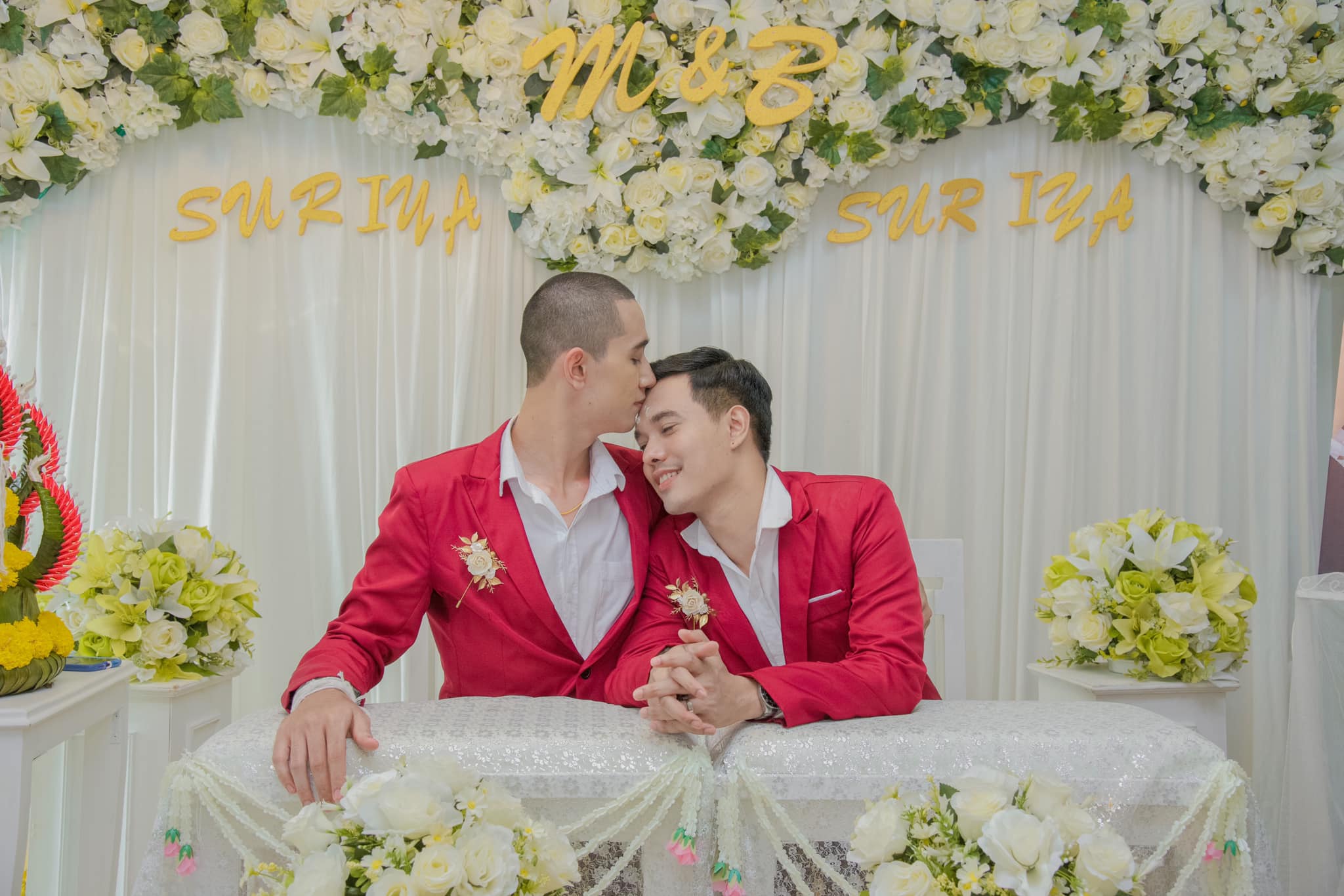 泰国夫夫档婚后幸福晒恩爱 竟收到来自海外的死亡威胁-NICEGAY