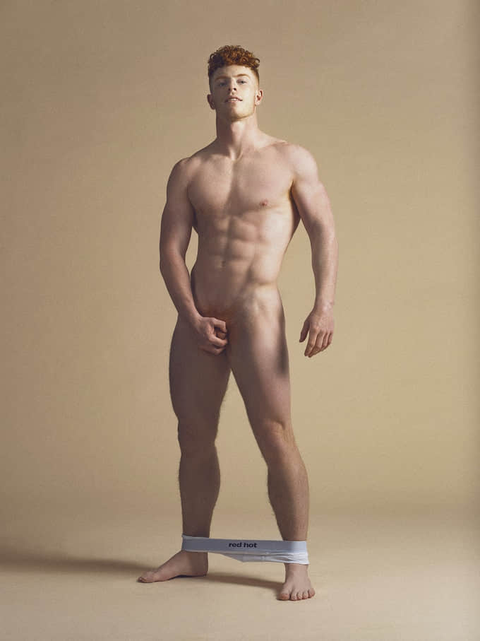 2022红发猛男年历先开跑!肌肉海啸与火红太阳的美好邂逅-NICEGAY