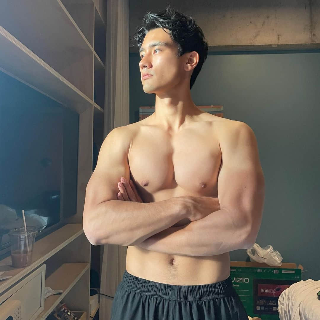 周一品肌肉|帅破天际外科医生!少女心复发怎么治才好:Alex Landi-NICEGAY