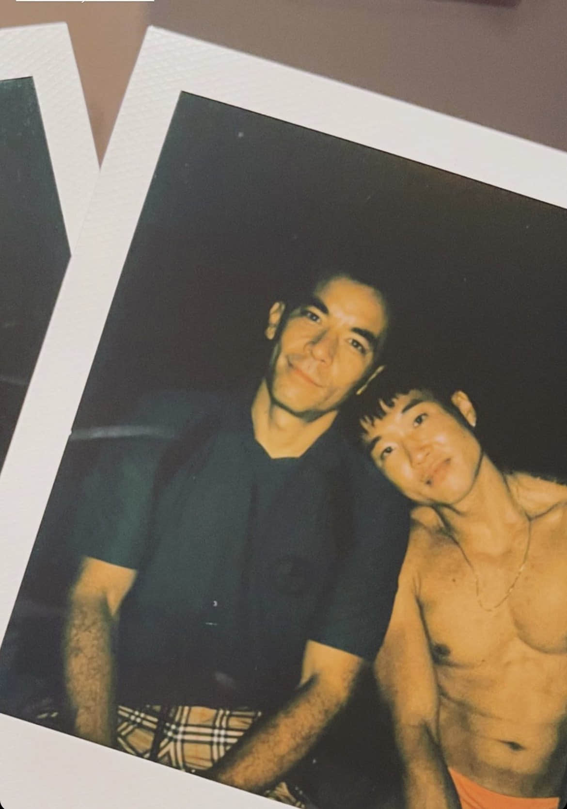 谋杀入门课男同志影星 Conrad Ricamora 即将演出长岛G情电影 Fire Island-NICEGAY