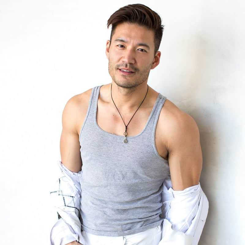 周一品肌肉|最璀璨的型男亚裔!走过坎坷路的肌肉天菜:Kevin Kreider-NICEGAY