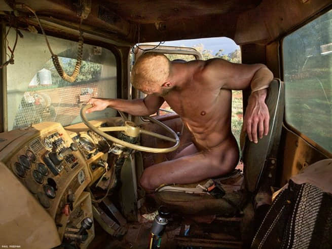 NSFW!哪来的筋肉农夫这么性感?让牧场上的粗旷男色帮你揉捏榨汁-NICEGAY