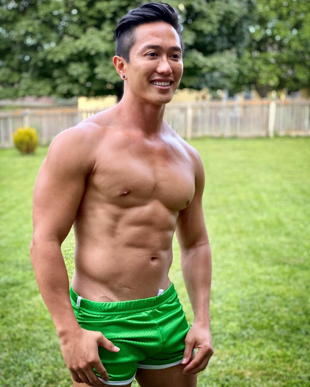 访谈美国亚裔G星Joven Calloway 爽朗曝真心话:「我要打破『亚裔男人不性感』的污名!」-NICEGAY