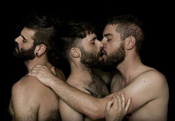 暧昧对象不停玩软件还想三人行! 但我只想跟他在一起怎么办?-NICEGAY