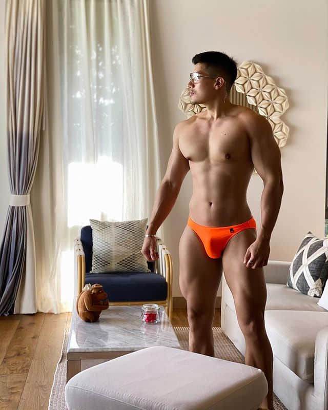 周一品肌肉|泰国阳光猛男好性感!红色内裤激发内心深层慾望:Seth Patrick-NICEGAY