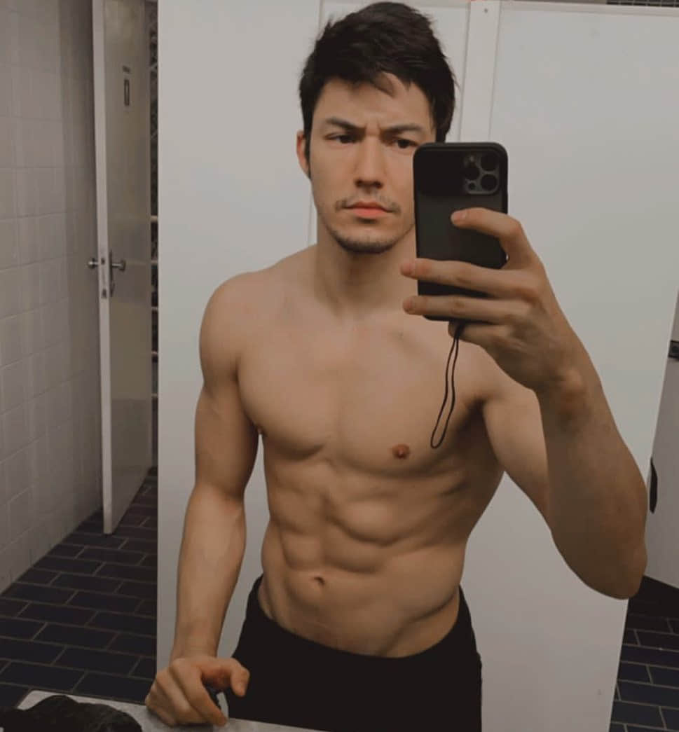 巴西体操王子认爱男友 奶狗味满溢的梦幻组合!-NICEGAY
