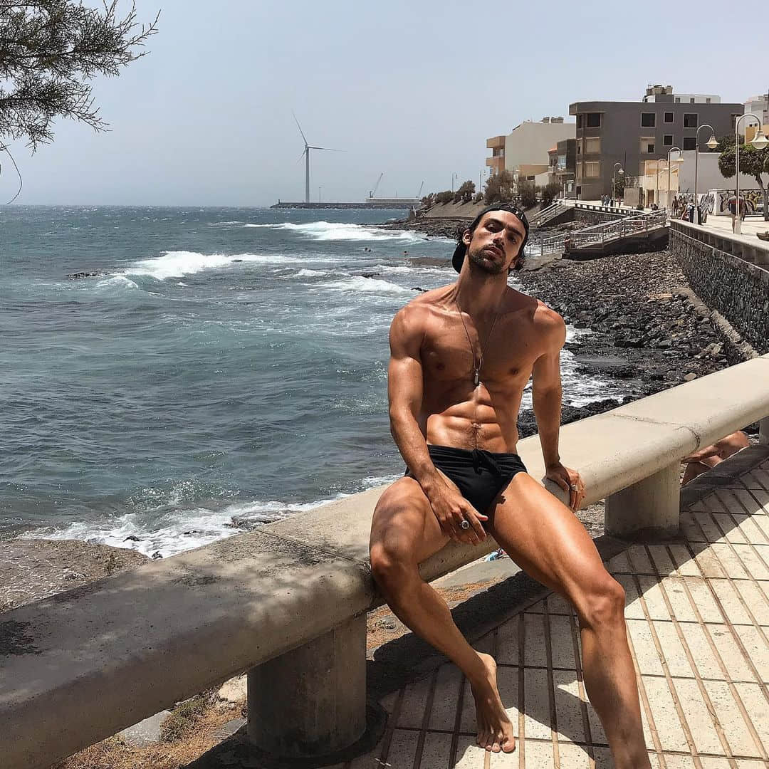 週一品肌肉|迷人的危險!傲人大胸、性感到令人窒息的男模:CARLOS SAN JUAN-NICEGAY