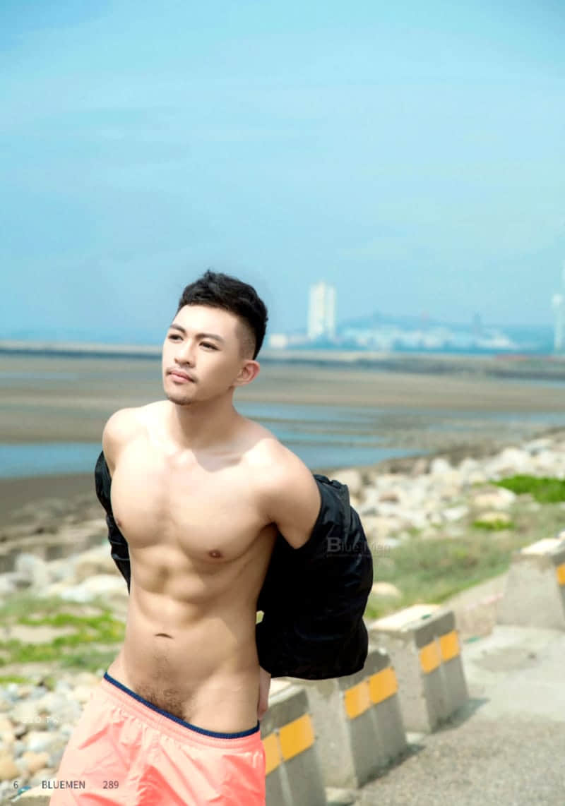 BLUEMEN 藍男色 NO.289 愛旅行的大男孩 金剛全裸寫真初體驗-NICEGAY