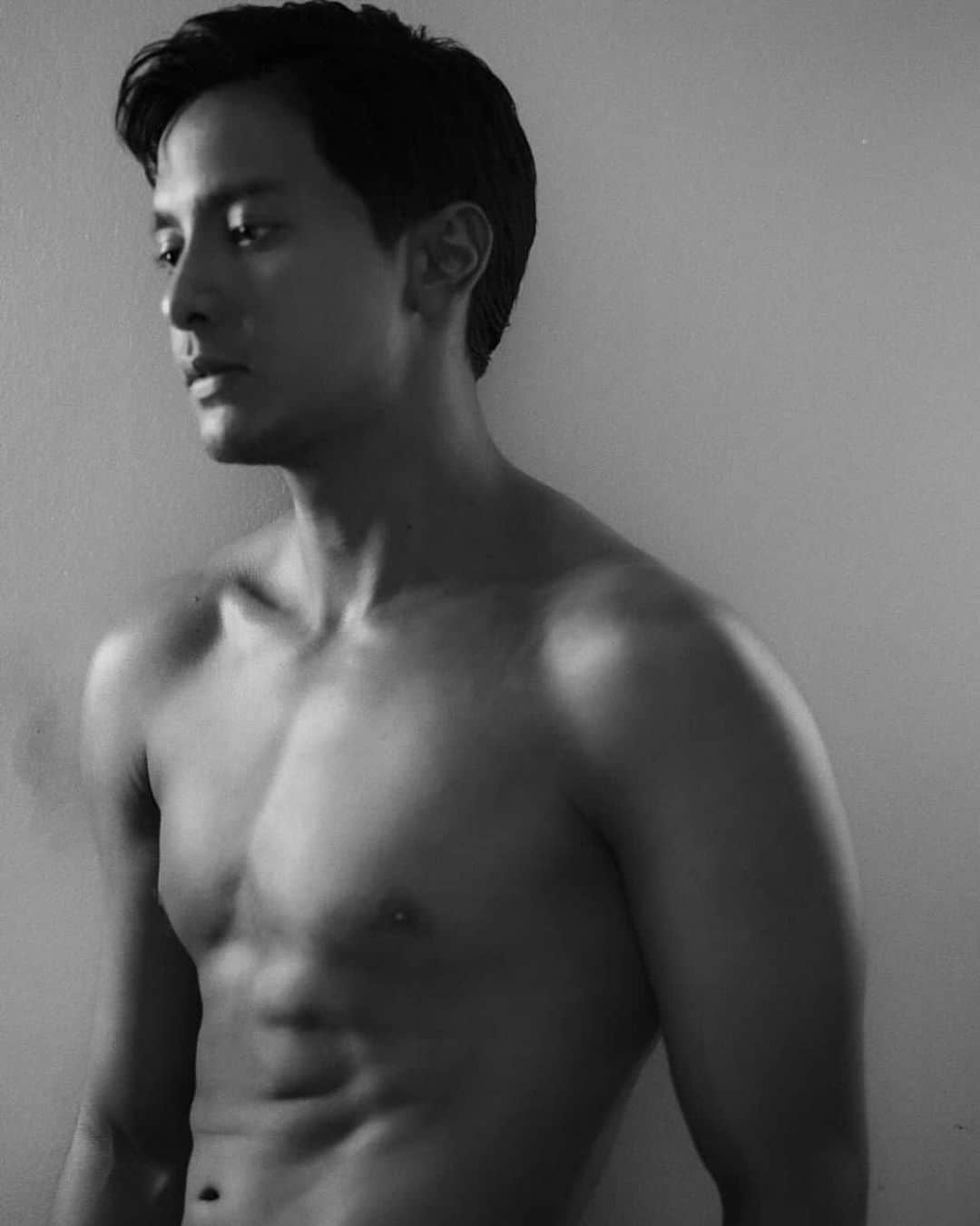 風靡菲律賓的酒窩小甜心 不只能演能唱還能脫!-NICEGAY