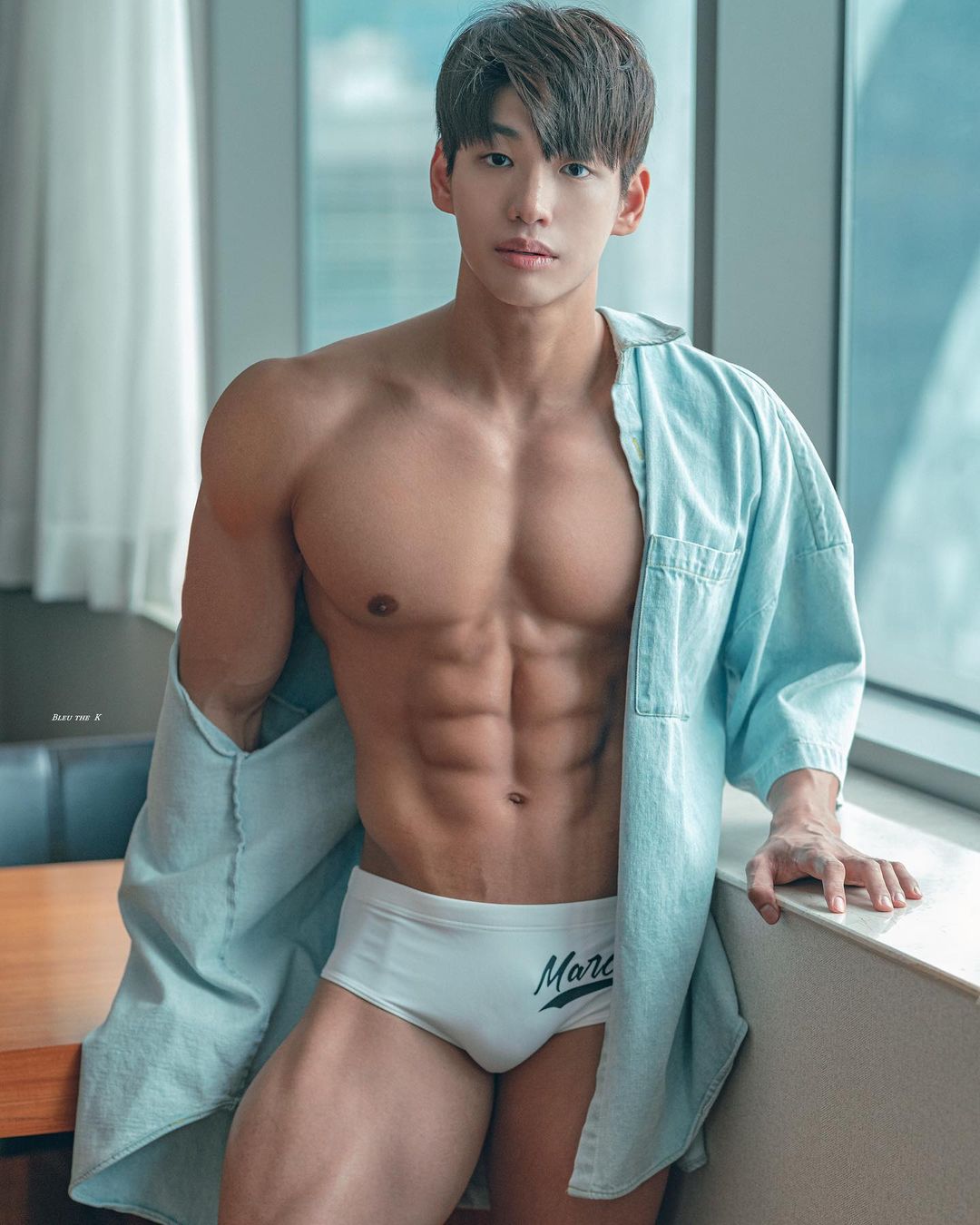 週六嚐鮮肉|讓你一「劍」鍾情的肌肉劍士 竟是個抖 M 貓奴:金藝賢-NICEGAY