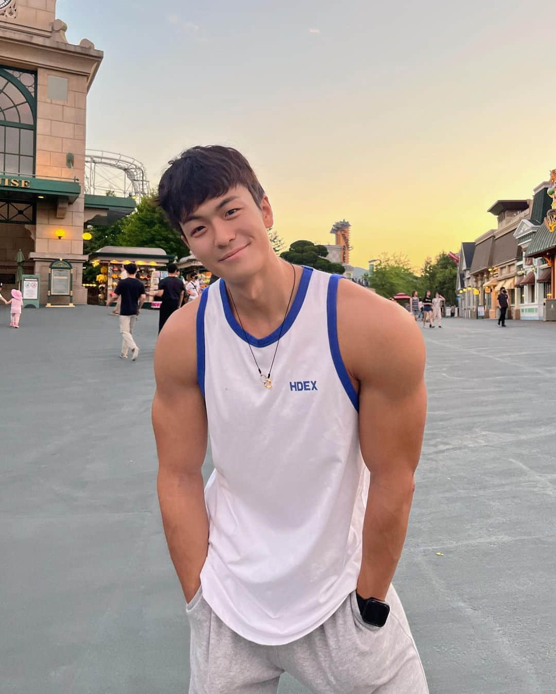 週一品肌肉|喜歡毛小孩的暖男大加分! 愛健身的準獸醫:林奎英-NICEGAY