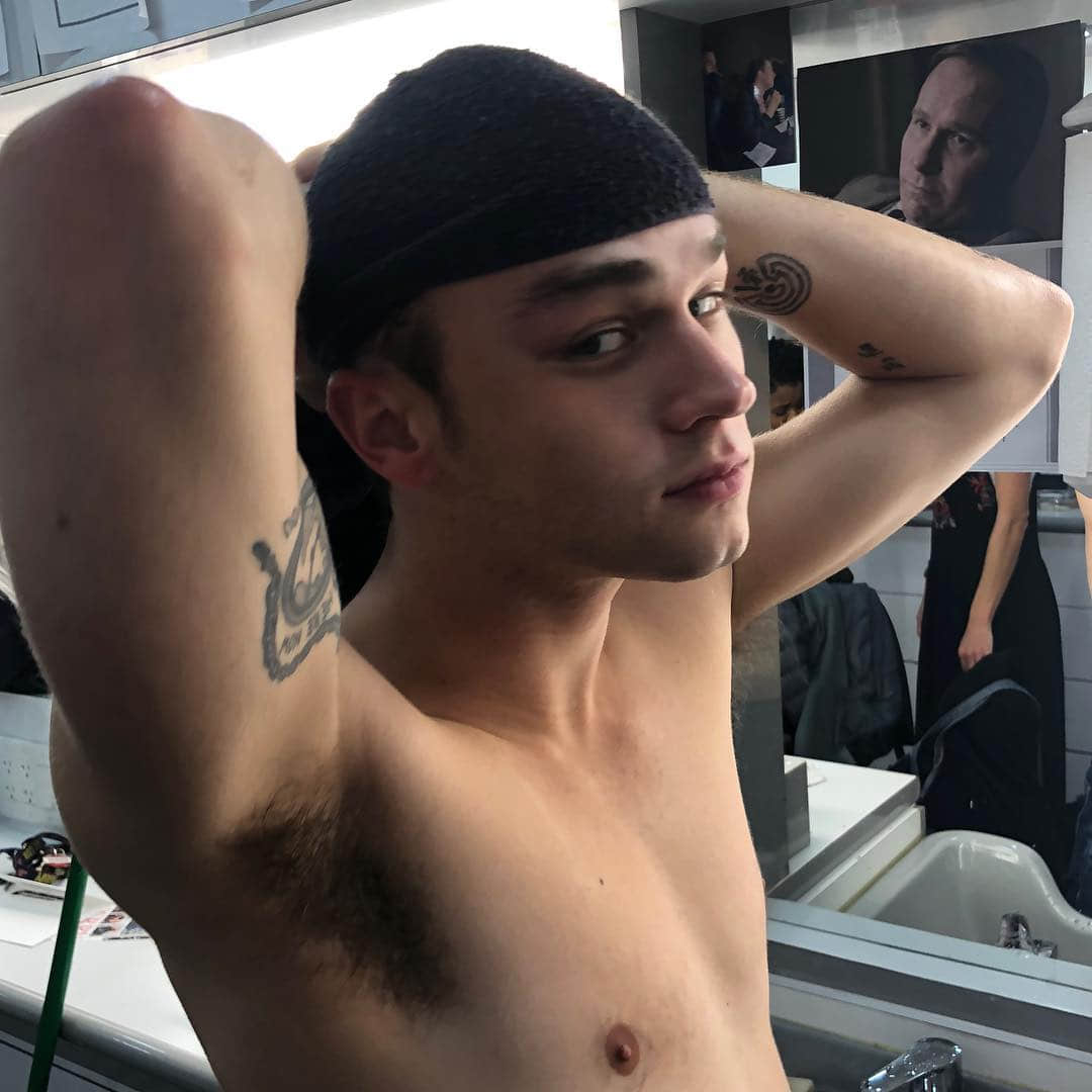 《漢娜的遺言》同志演員 Brandon Flynn 主演翻拍經典恐怖片《養鬼吃人》-NICEGAY