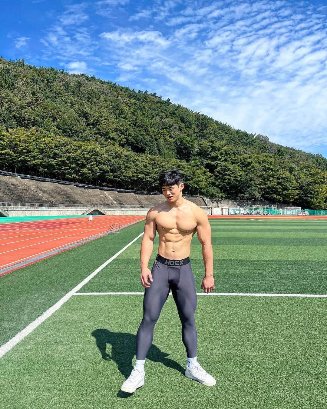 週六嚐鮮肉|帶你看看內褲模特的工作 Vlog!無害感笑顏的肌肉歐巴:Bong-NICEGAY