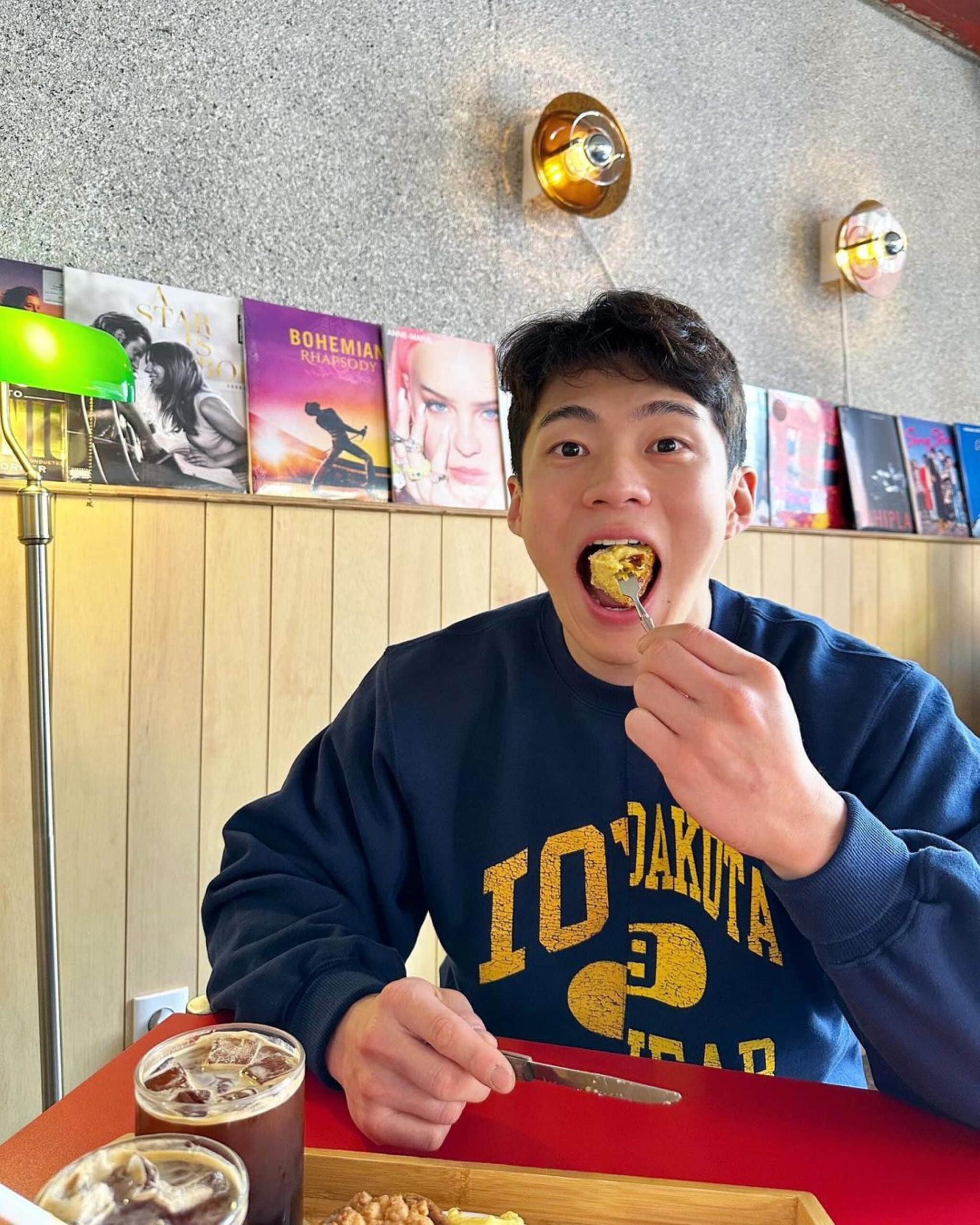 週六嚐鮮肉|帶你看看內褲模特的工作 Vlog!無害感笑顏的肌肉歐巴:Bong-NICEGAY