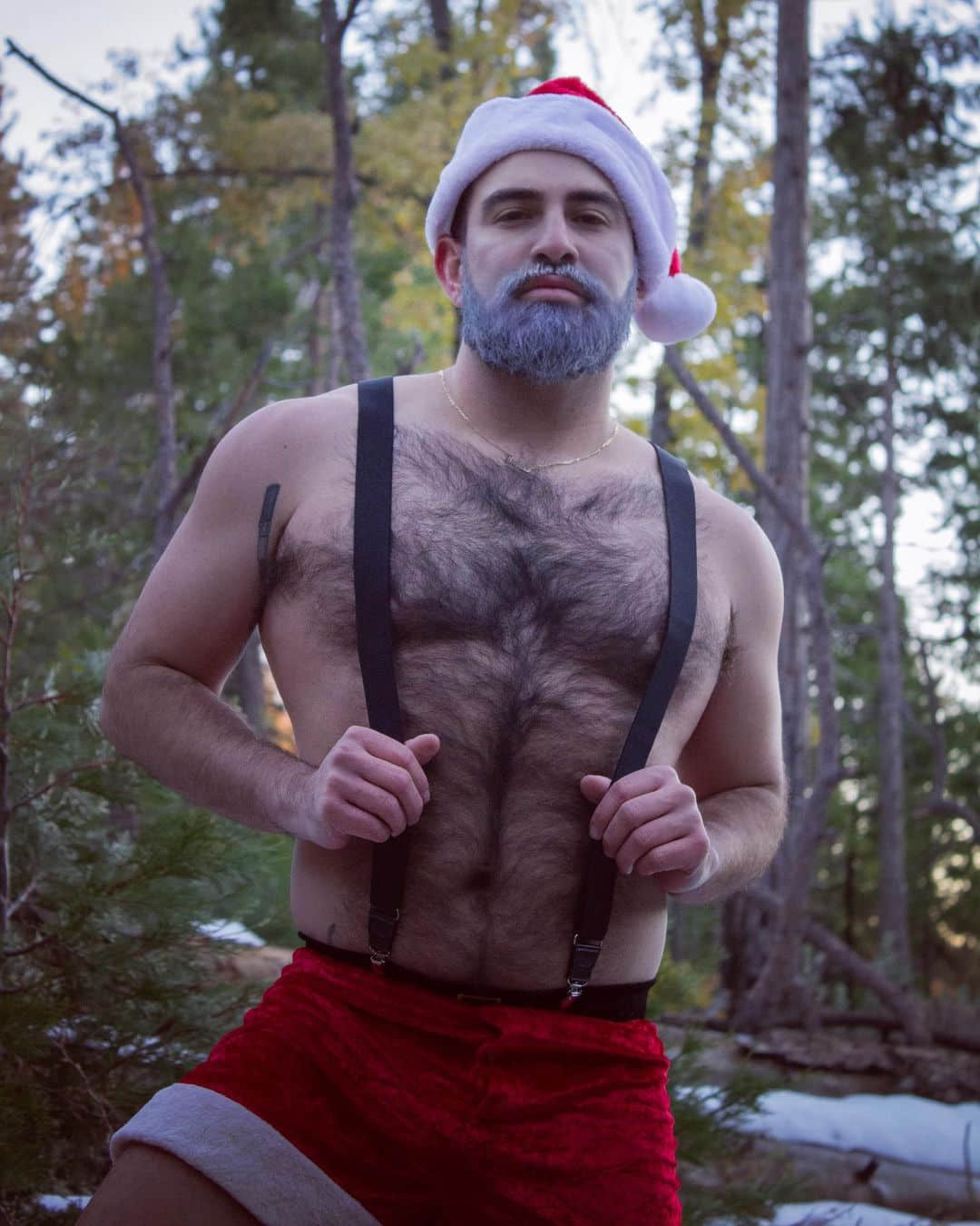 今年就由聖誕壯公公幫你送禮物 肌肉網帥瘋扮裝為派對暖身!-NICEGAY