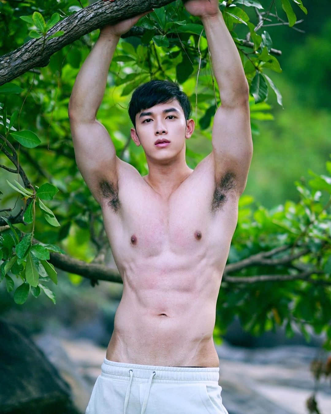 週六嚐鮮肉|眼鏡殺!健身教練「泰」有型:Prawanwith Sirisukpokar-NICEGAY