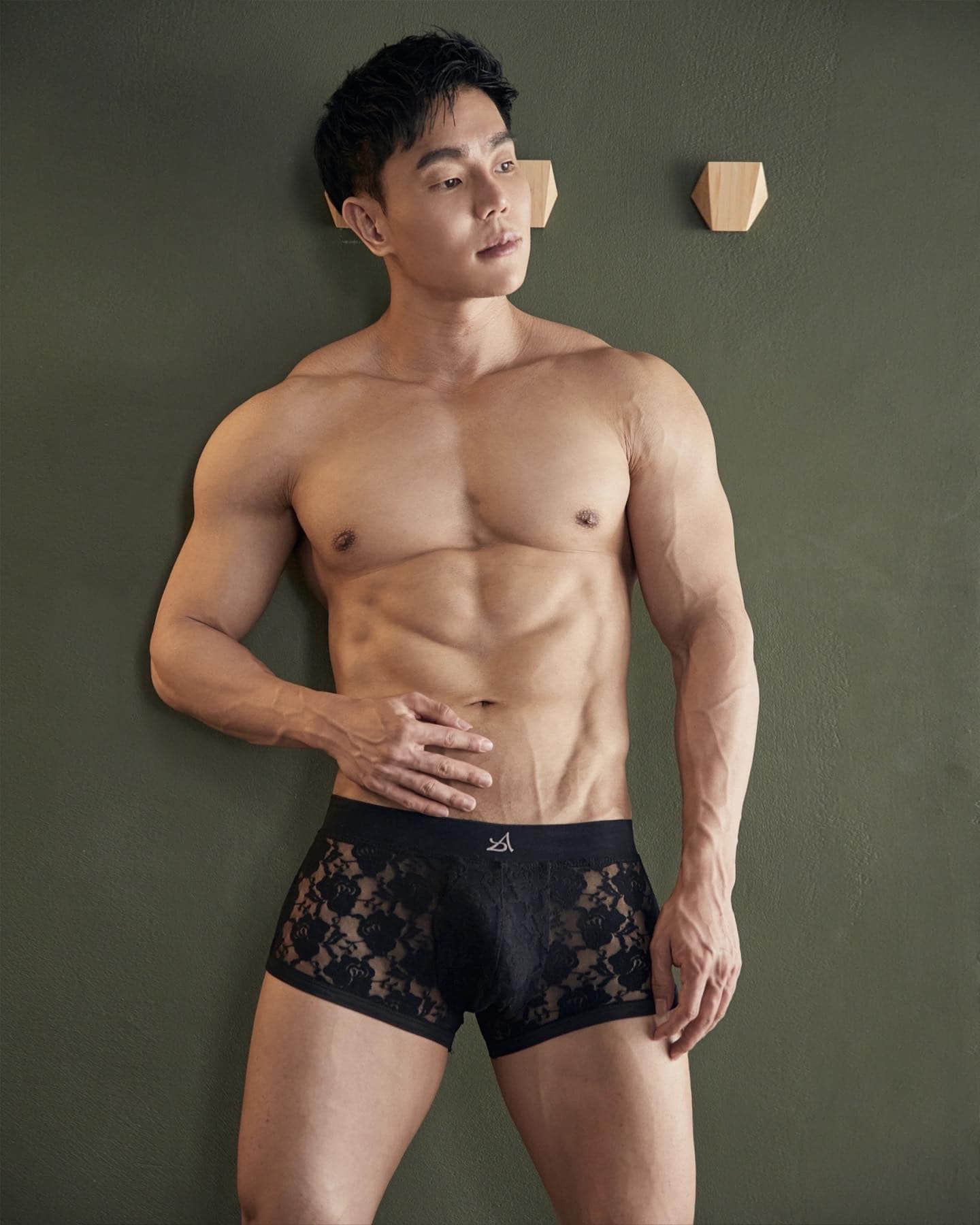 週六嚐鮮肉|想與你擁有共同語言! 勤學中文的泰國寫真男模:吳文泉-NICEGAY