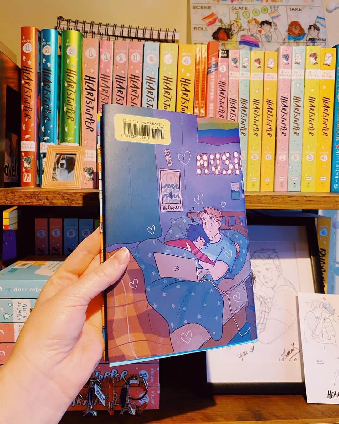 《戀愛修課》短篇小說《NICK AND CHARLIE》上市 影集第二季於 2023 回歸!-NICEGAY