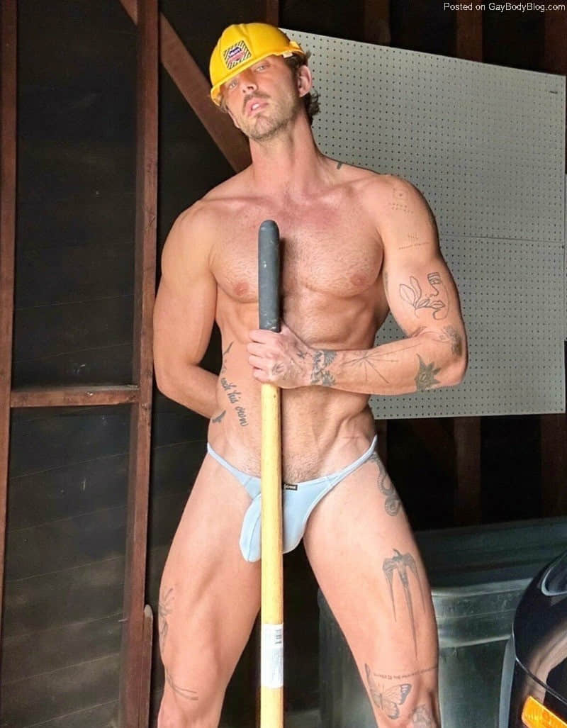 天菜帥模拍攝工裝辣照 誘人原型大方露出!-NICEGAY