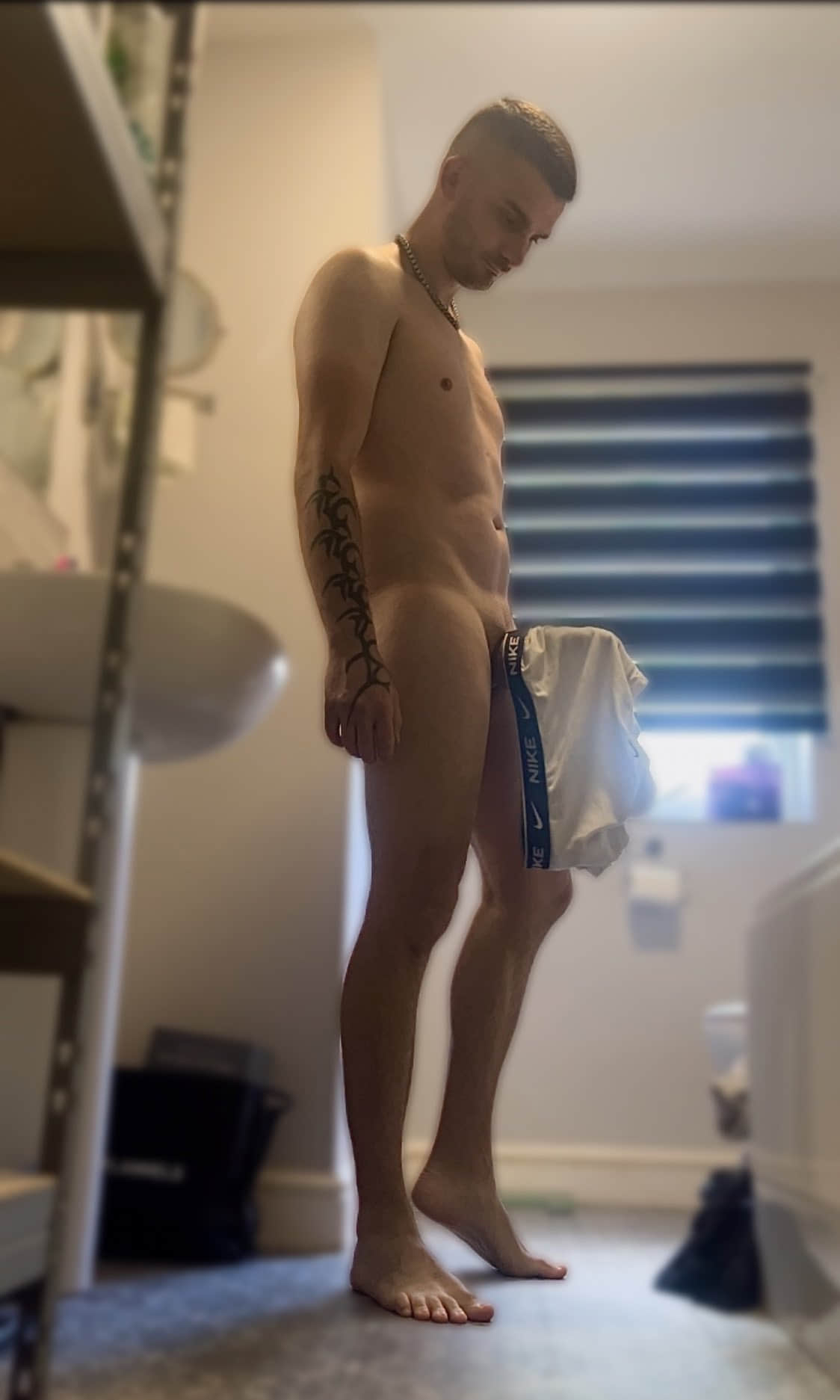 國外網黃情侶公開徵 0 號 曝男優甘苦談:「素人脫了不一定會紅。」-NICEGAY