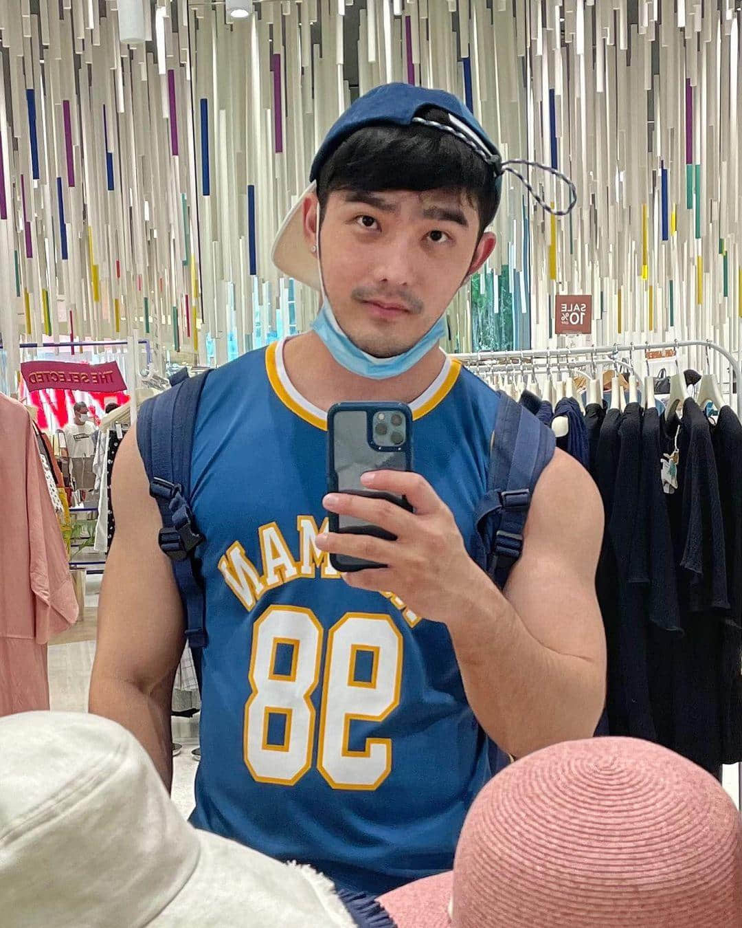 週六嚐鮮肉|把鬍渣控的心扎得癢癢的! 冷面系帥哥:Bravyboom-NICEGAY