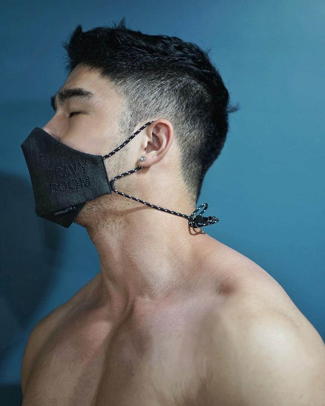 週六嚐鮮肉|把鬍渣控的心扎得癢癢的! 冷面系帥哥:Bravyboom-NICEGAY
