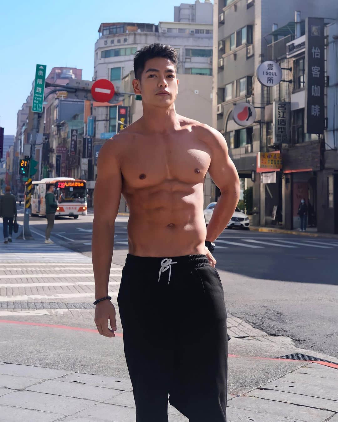 週六嚐鮮肉|健身前喬個鳥吧!怕卡不怕露的陽光大男孩:Beer-NICEGAY