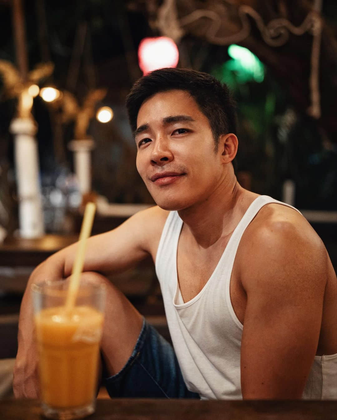 週一品肌肉|大開 M 字腿!泰歌手狂練脫衣猛男秀:Nat Sakdatorn-NICEGAY