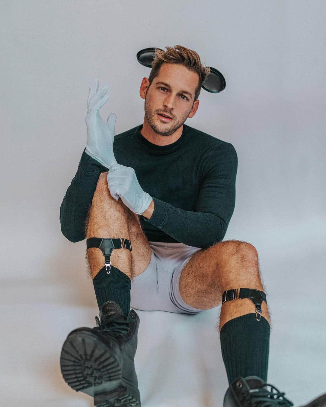 週六嚐鮮肉|開箱內褲男模的大包秘密! 同志導演:Max Emerson-NICEGAY