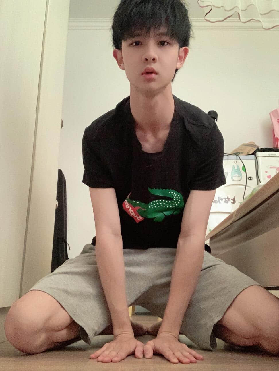 Interview with Shenzhen Milk Dog Private Collection-NICEGAY