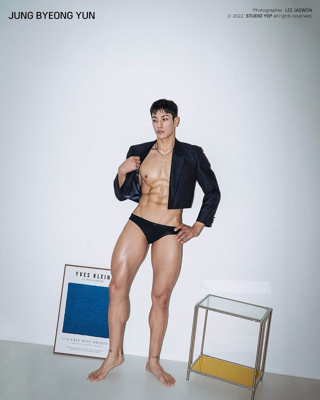 週六嚐鮮肉|壞壞der霸道總裁!人生四格照洩歐巴反差萌:炳云-NICEGAY